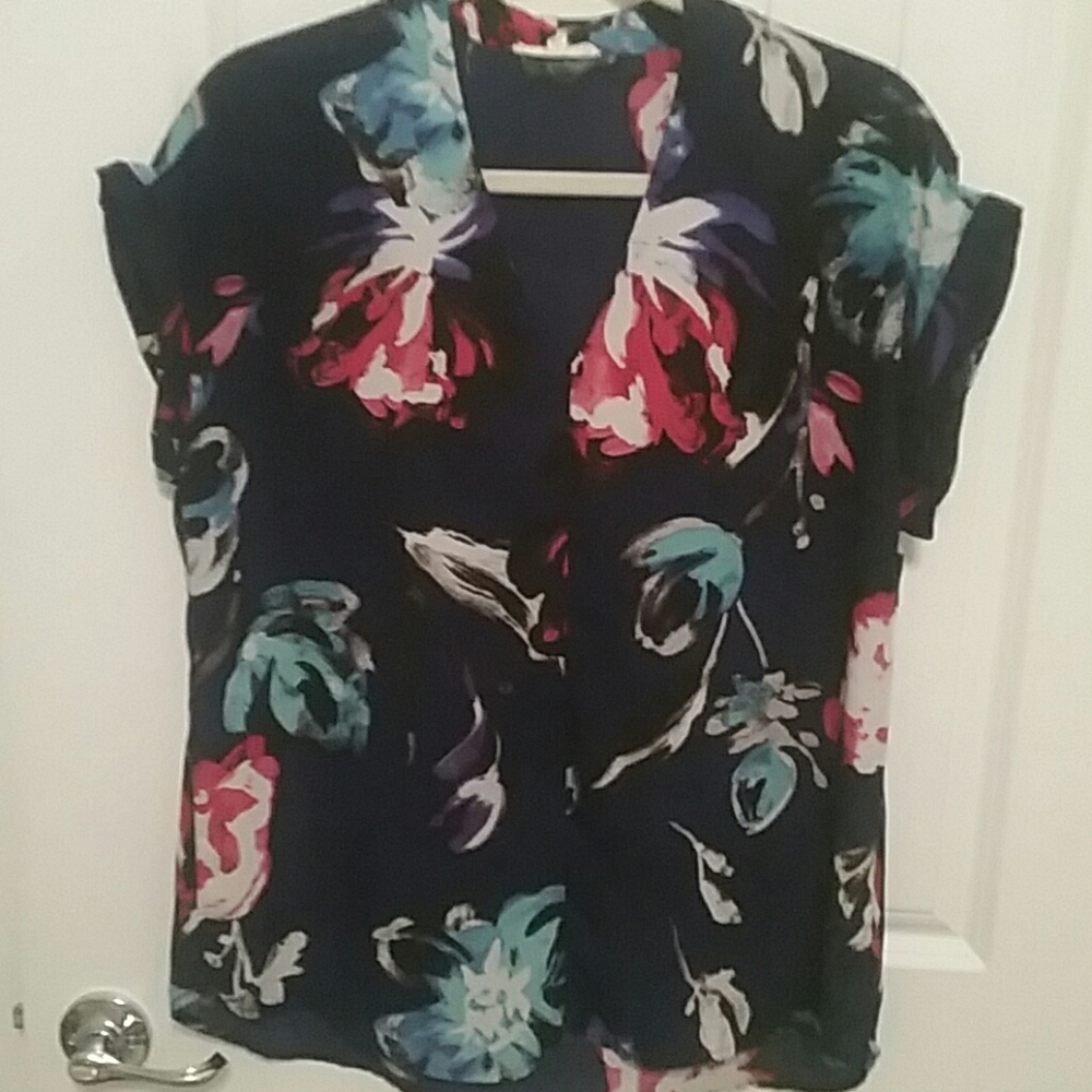 PLEIONE floral top